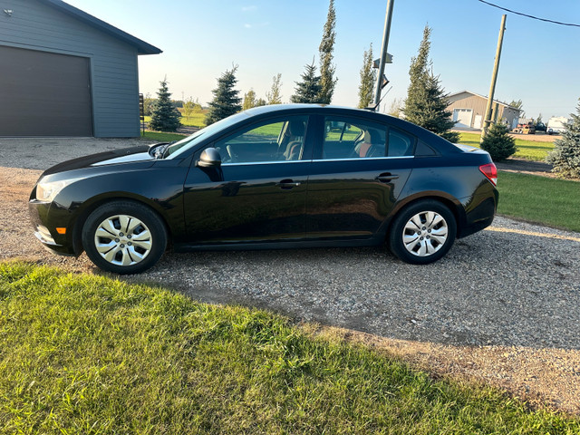 2012 Chev Cruze in Cars & Trucks in Brandon - Image 4