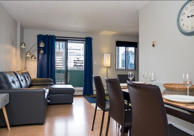 Cozy apartment in the city center  in Short Term Rentals in Calgary - Image 3