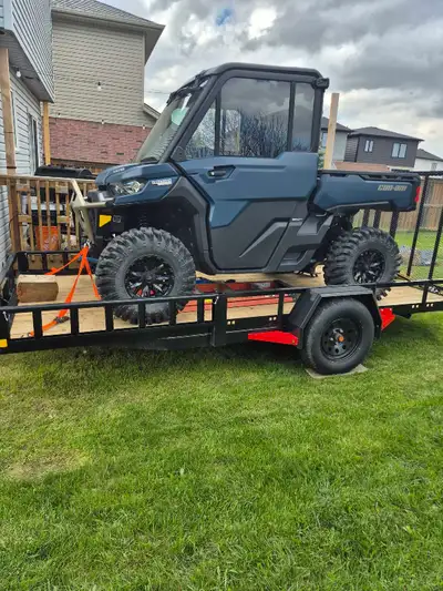 2025 HD10 defender limited Only 499km fully loaded will not respond to low ball offers has upgraded...