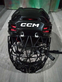 CCM helmet adult medium