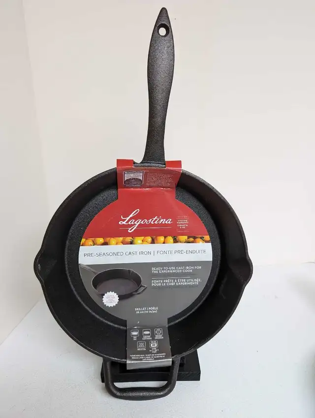 Lagostina Cast Iron 10" Skillet  in Kitchen & Dining Wares in Ottawa - Image 4