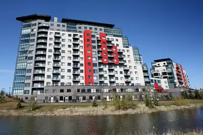 10th floor Executive Condo for rent in Ambleside - $2750 / month