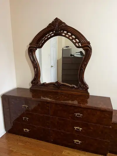 Complete Queen Bedroom set , View more