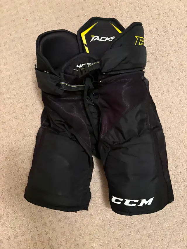 CCM Hockey Pants - Jr. Large