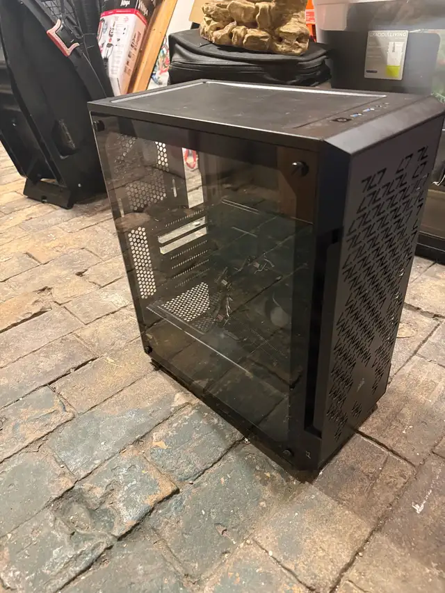 Corsair midtower pc case in System Components in Brantford - Image 3