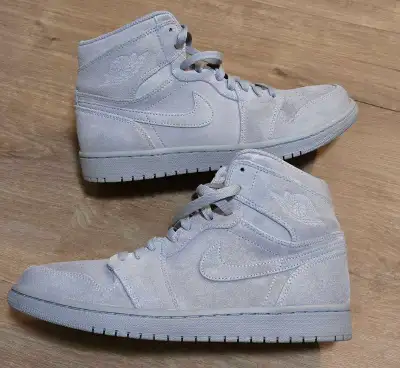 NIKE AIR JORDAN 1 HIGH "WOLF GREY" SIZE 9.5 , View more