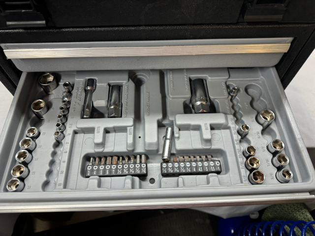 Plastic Black 3 Drawer Tools Chest With Some Tools in Tool Storage & Benches in St. Catharines - Image 7
