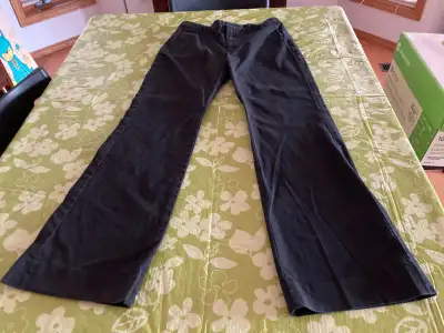 GAP Stretch Black Jeans Size 8R Excellent, View more