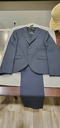 Topman suits set, slim fit, brand new.