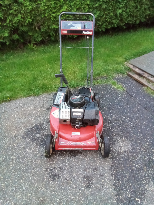 Tondeuse Toro commercial pour pièces dans Tondeuses et souffleuses  à Sherbrooke