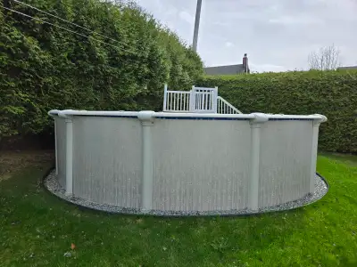 Piscine hors-terre de 18 pied + deck, View more
