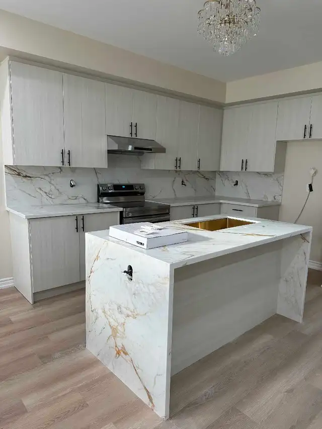 Quartz Countertop & Backsplash Installation 