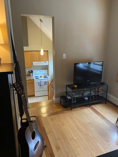 --Please text (902) 830-4334 for viewings-- *Single occupancy preferred This ideally located South E...