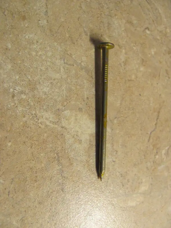 New price ** 2 Inch Nails - Clous 2 Pouces in Other in Gatineau - Image 4