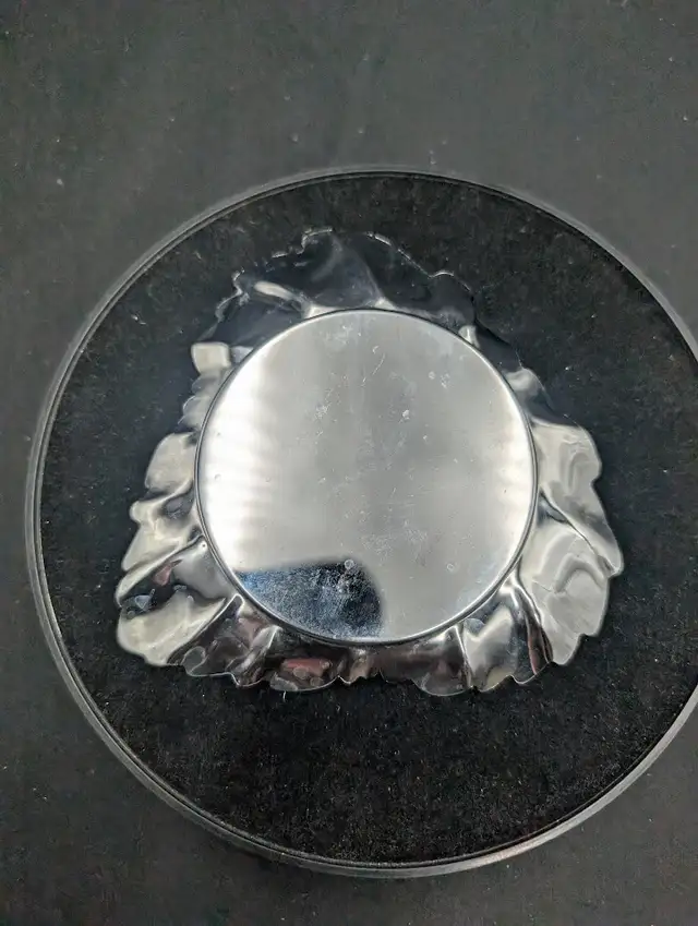 Vintage Glass and Chrome Butter Dish / Condiment Dish in Kitchen & Dining Wares in Calgary - Image 10