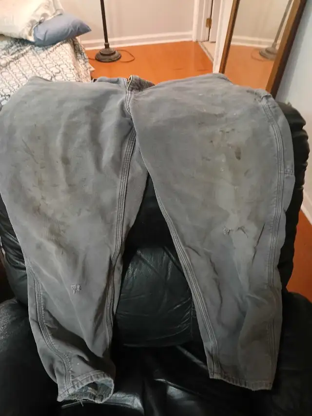 3 pairs of carhartt paints. used but still lots if life left in Men's in Kingston - Image 5