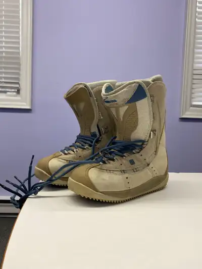 Burton Womens Snowboard Boots US Size 7.5, View more