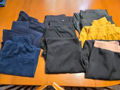 10 Piece Lot, Women's Bottoms Size 16/18, View more
