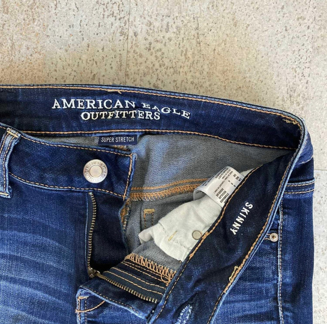 American Eagle Skinny Jeans, Size 0 in Women's - Bottoms in Belleville - Image 3