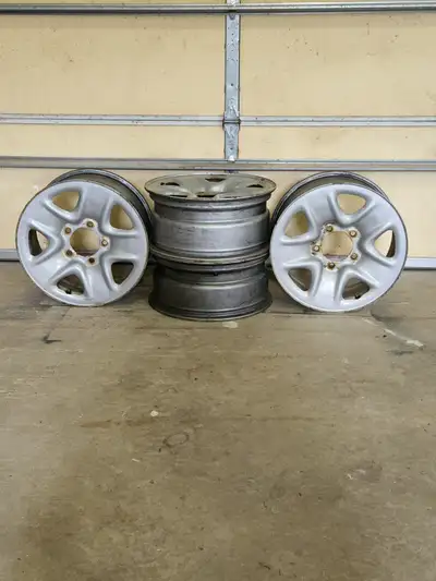 18 inch steel rims from 2018 toyota tundra, used 3 winters, asking $250.00 obo.