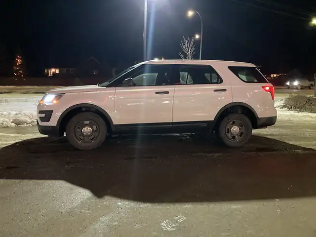 2017 Ford Police Interceptor Utility in Cars & Trucks in Fort St. John - Image 7