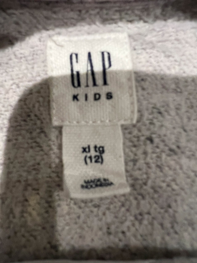 GAP Girls Crewneck Sweater - size 12 in Kids & Youth in Oshawa / Durham Region - Image 3