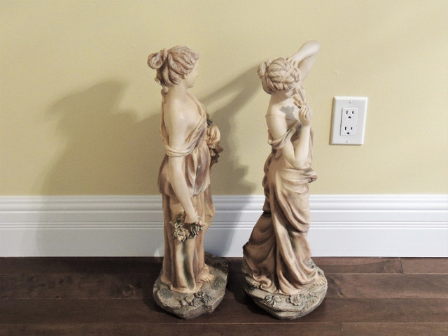 Two Resin Woman Statues in Arts & Collectibles in Oshawa / Durham Region - Image 2