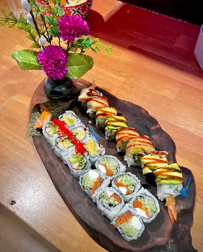 restaurant hiring server, Voir plus