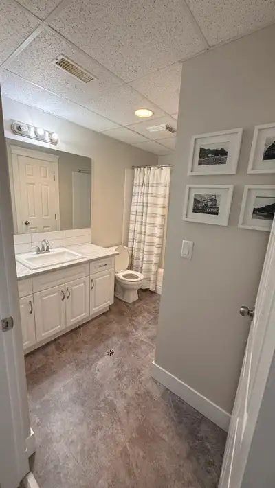 Basement suite for rent. Private entrance. 1 bedroom 1 bathroom. All utilities included. Shared laun...