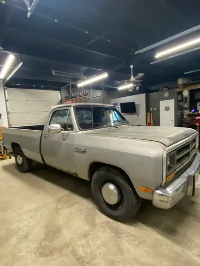 First gen Cummins New rotors /breaks all around, wheel seals, ball joints, bushings, new front sprin...