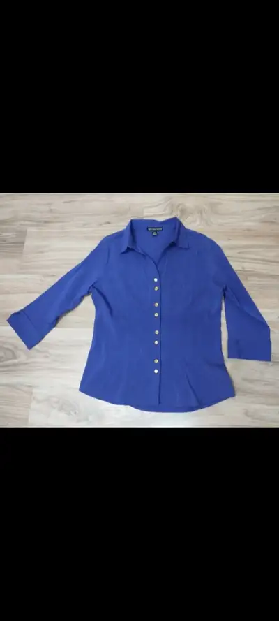Woman's Dress Shirts!  All Size Medium!, View more