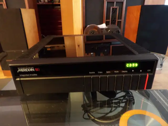 Meridian 551 integrated amplifier, CONSIDERING TRADES in Stereo Systems & Home Theatre in Gatineau - Image 2