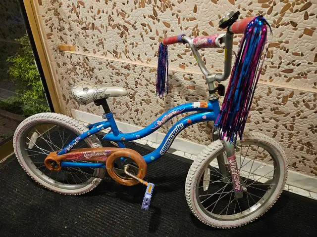 vélo de fille  in Kids in Longueuil / South Shore - Image 2