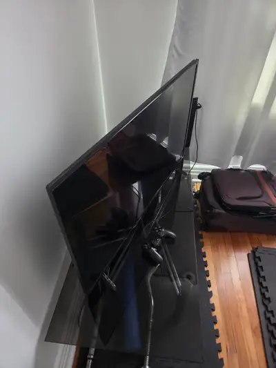 TV VIZIO 32" sans manette., View more