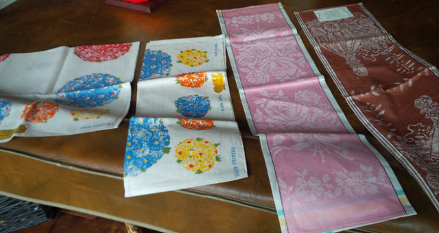 4 Vintage Pure Linen Tea Towels, Brand New, See Pictures in Arts & Collectibles in Stratford