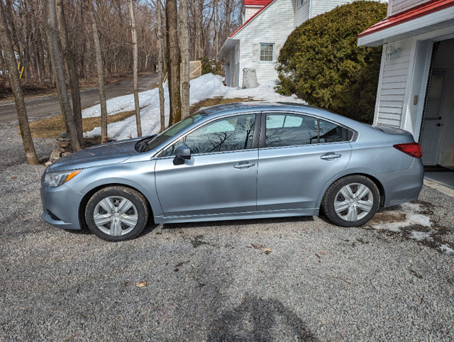 Subaru Legacy 2017 dans Autos et camions  à Ville de Québec - Image 4