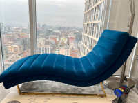 velvet lounge chair