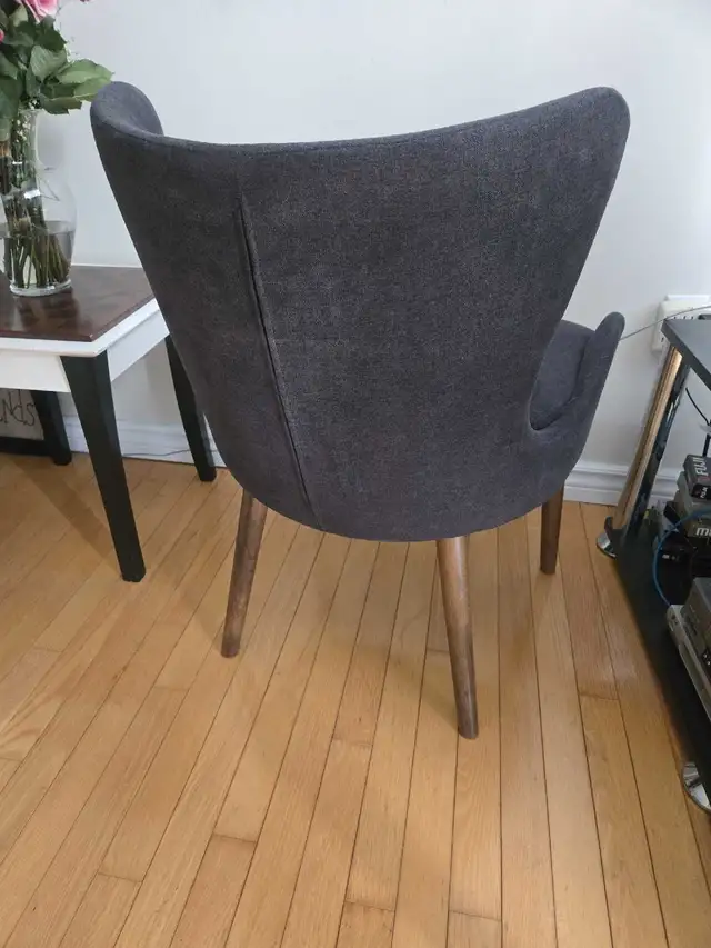 Elegant Chairs in Chairs & Recliners in City of Toronto - Image 9
