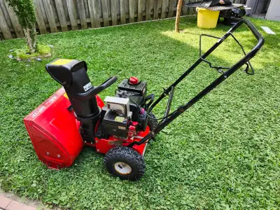 Yard Machines Snow King 5 HP 22 inch Snowblower, View more