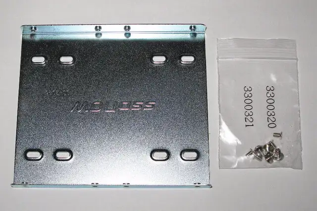 Buy 3 get 1 free, Kingston Mounting Bracket for SSD (SNA-BR2/35) in Other in Markham / York Region - Image 2