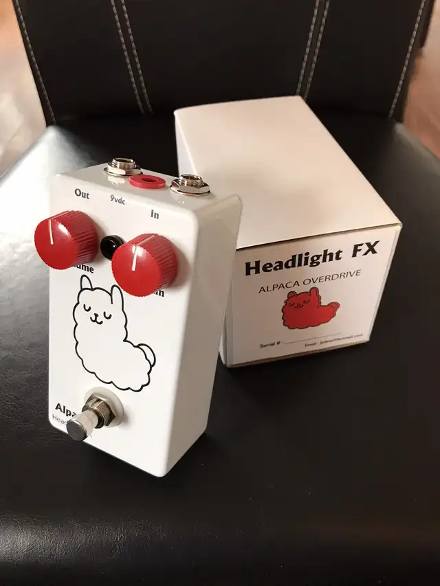 Headlight FX Alpaca (Way Huge red llama clone) in Amps & Pedals in Sherbrooke - Image 2