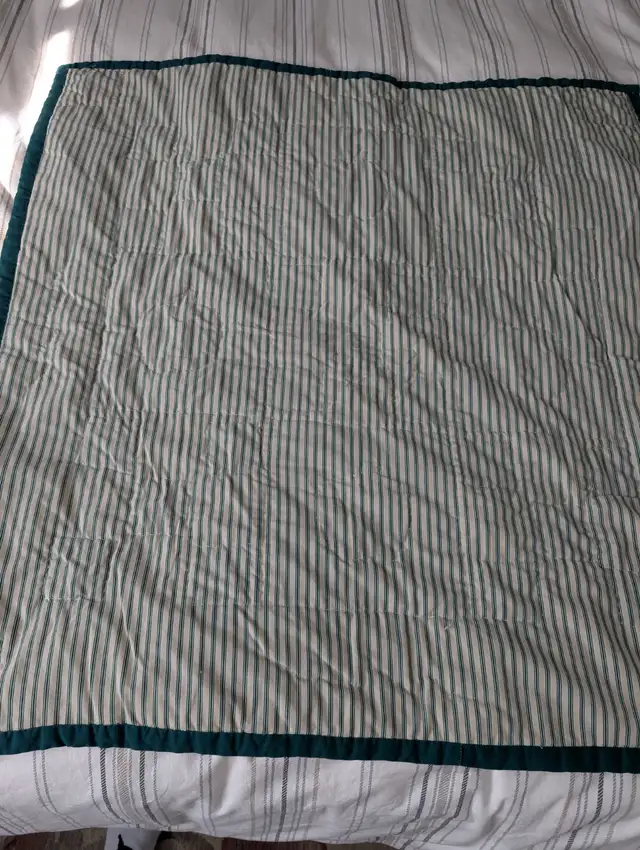 Handmade table runner from the 80s65561382320385121