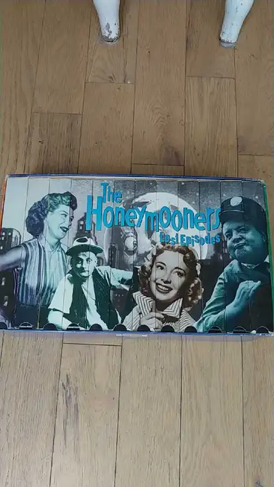 Set of VHS old episodes