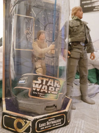 Luke Skywalker toy + doll