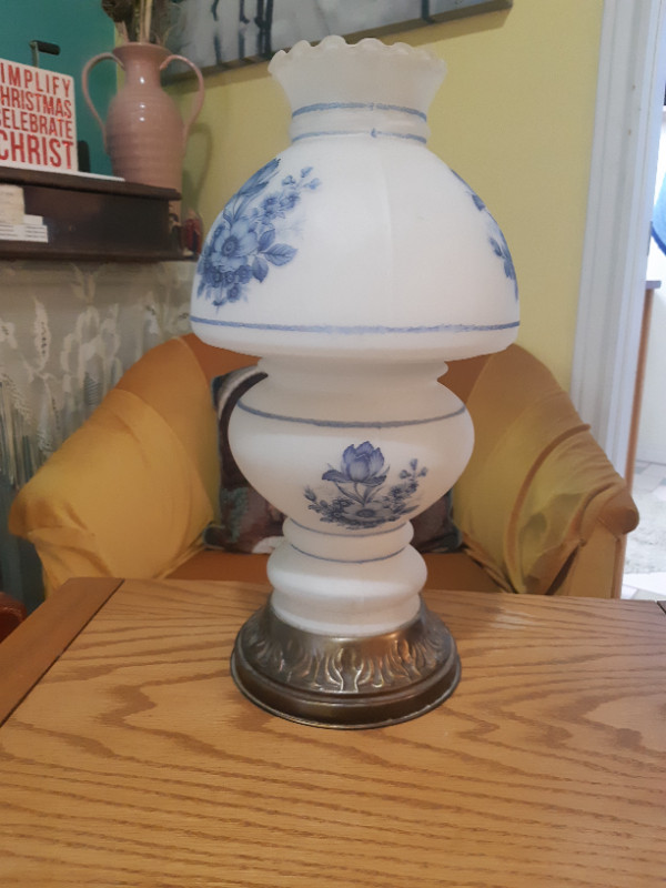 Vintage Lamp in Indoor Lighting & Fans in Kitchener / Waterloo