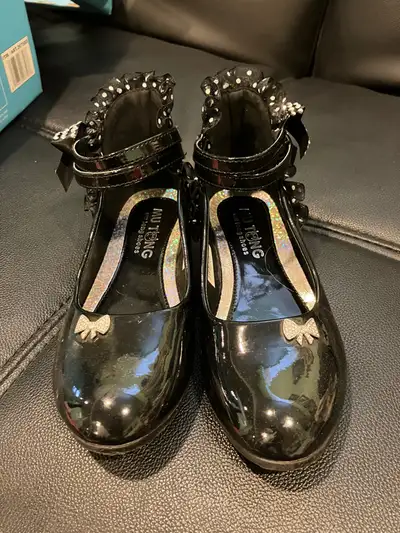 Girls party shoes, size 33, View more