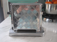 Antique Chrome Toastess Art Deco Toaster Model 202