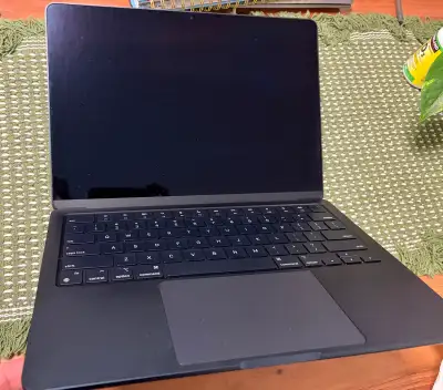 Macbook Air M2 8GB 256GB SSD, View more