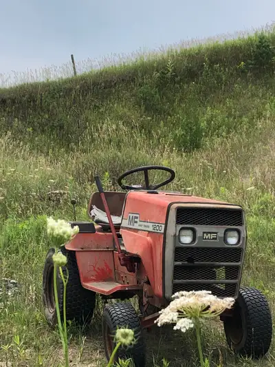 Operational Massey Ferguson 1200 Lawn Tractor. Very desirable for collectors (especially in parts of...