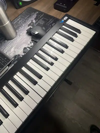 Alesis V49 Midi controller, View more